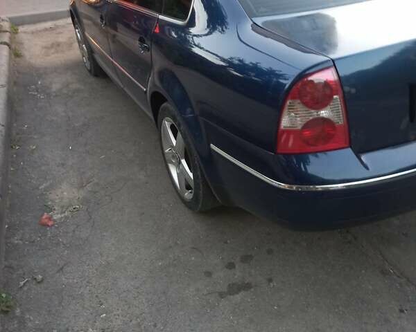 Синій Фольксваген Пассат, об'ємом двигуна 2.5 л та пробігом 277 тис. км за 5100 $, фото 3 на Automoto.ua