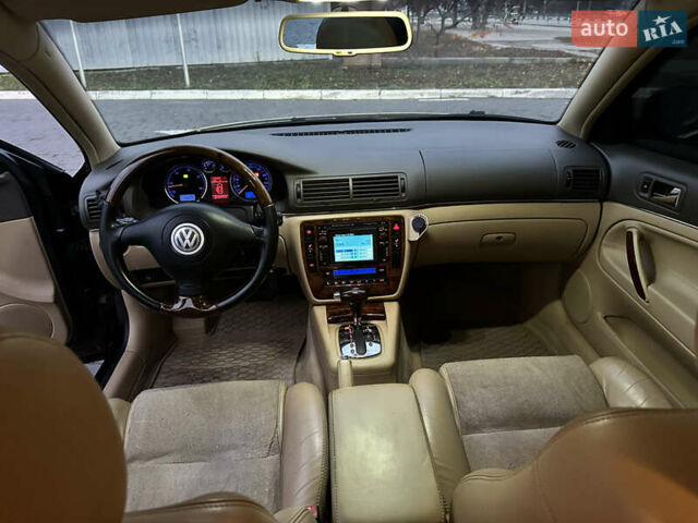 Синій Фольксваген Пассат, об'ємом двигуна 2.5 л та пробігом 294 тис. км за 7000 $, фото 10 на Automoto.ua
