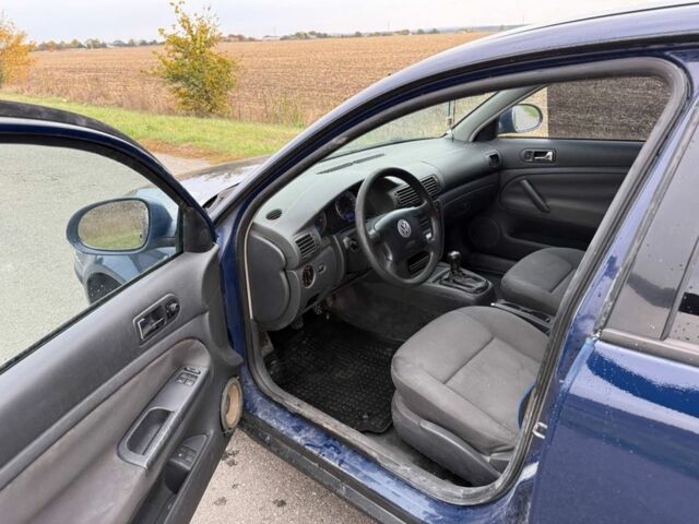 Синій Фольксваген Пассат, об'ємом двигуна 1.9 л та пробігом 245 тис. км за 4400 $, фото 3 на Automoto.ua