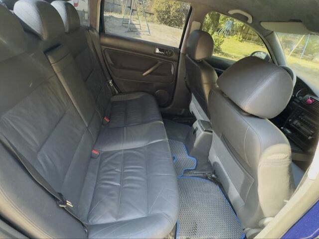 Синий Фольксваген Пассат, объемом двигателя 2.8 л и пробегом 243 тыс. км за 5500 $, фото 7 на Automoto.ua