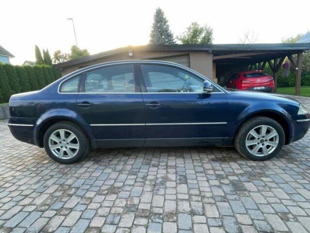 Синий Фольксваген Пассат, объемом двигателя 1.9 л и пробегом 320 тыс. км за 1500 $, фото 1 на Automoto.ua