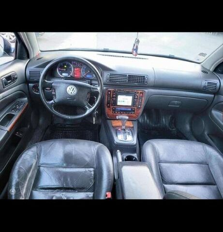 Синій Фольксваген Пассат, об'ємом двигуна 1.9 л та пробігом 242 тис. км за 2611 $, фото 5 на Automoto.ua