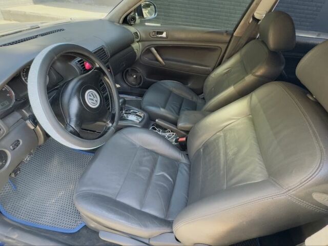 Синий Фольксваген Пассат, объемом двигателя 2.8 л и пробегом 243 тыс. км за 5500 $, фото 5 на Automoto.ua