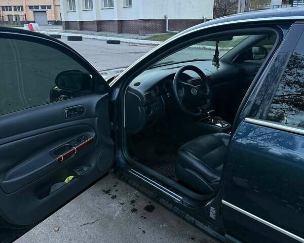 Синий Фольксваген Пассат, объемом двигателя 1.78 л и пробегом 290 тыс. км за 4300 $, фото 18 на Automoto.ua