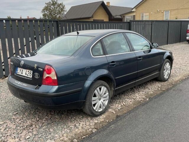 Синий Фольксваген Пассат, объемом двигателя 1.9 л и пробегом 392 тыс. км за 2500 $, фото 2 на Automoto.ua