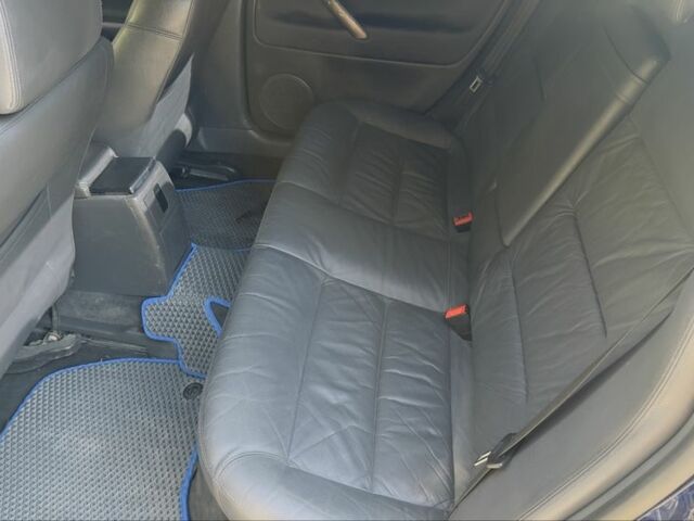 Синий Фольксваген Пассат, объемом двигателя 2.8 л и пробегом 243 тыс. км за 5500 $, фото 2 на Automoto.ua