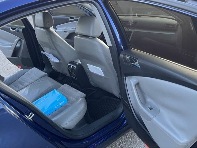 Синій Фольксваген Пассат, об'ємом двигуна 2 л та пробігом 263 тис. км за 4900 $, фото 13 на Automoto.ua