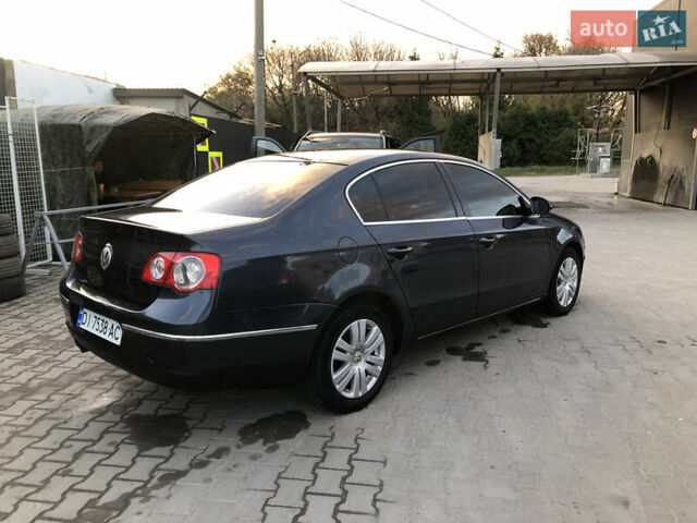 Синий Фольксваген Пассат, объемом двигателя 2 л и пробегом 280 тыс. км за 4100 $, фото 18 на Automoto.ua