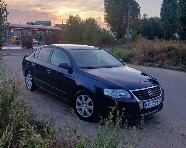 Синий Фольксваген Пассат, объемом двигателя 1.6 л и пробегом 195 тыс. км за 5500 $, фото 4 на Automoto.ua