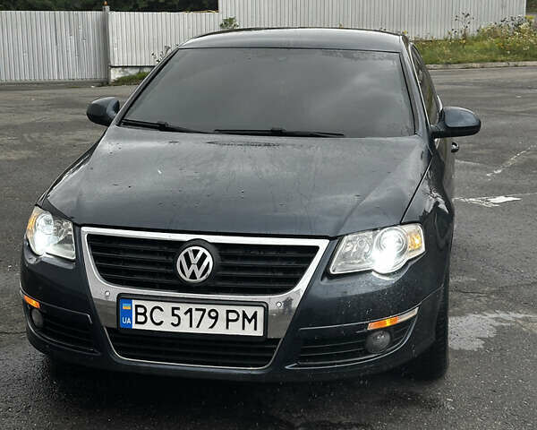 Синий Фольксваген Пассат, объемом двигателя 1.98 л и пробегом 235 тыс. км за 5300 $, фото 15 на Automoto.ua