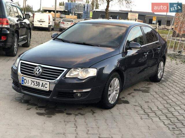 Синий Фольксваген Пассат, объемом двигателя 2 л и пробегом 280 тыс. км за 4100 $, фото 5 на Automoto.ua