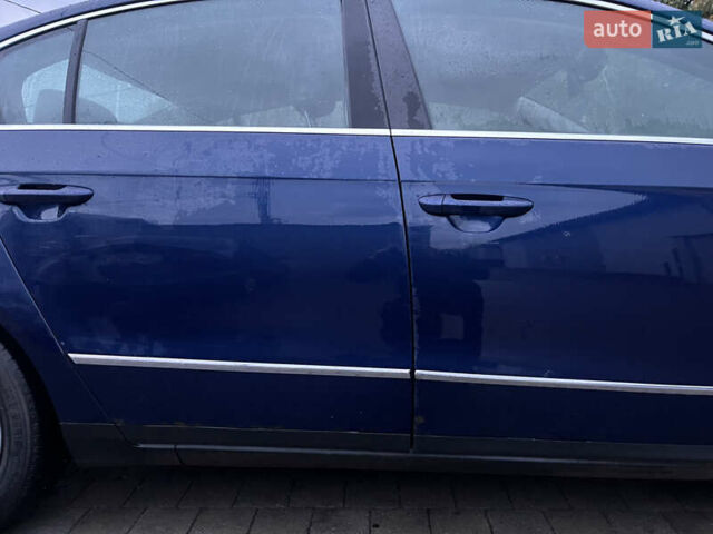 Синий Фольксваген Пассат, объемом двигателя 1.97 л и пробегом 434 тыс. км за 5800 $, фото 9 на Automoto.ua