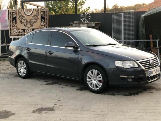 Синий Фольксваген Пассат, объемом двигателя 2 л и пробегом 280 тыс. км за 4150 $, фото 2 на Automoto.ua