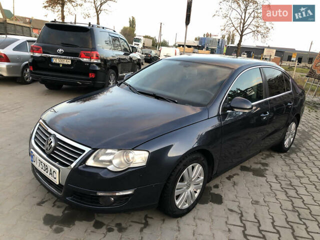 Синий Фольксваген Пассат, объемом двигателя 2 л и пробегом 280 тыс. км за 4100 $, фото 15 на Automoto.ua