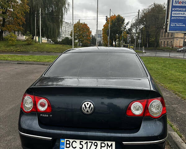 Синий Фольксваген Пассат, объемом двигателя 1.98 л и пробегом 235 тыс. км за 5300 $, фото 3 на Automoto.ua