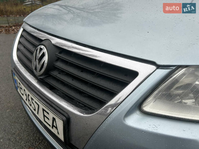 Синий Фольксваген Пассат, объемом двигателя 1.9 л и пробегом 350 тыс. км за 5300 $, фото 20 на Automoto.ua