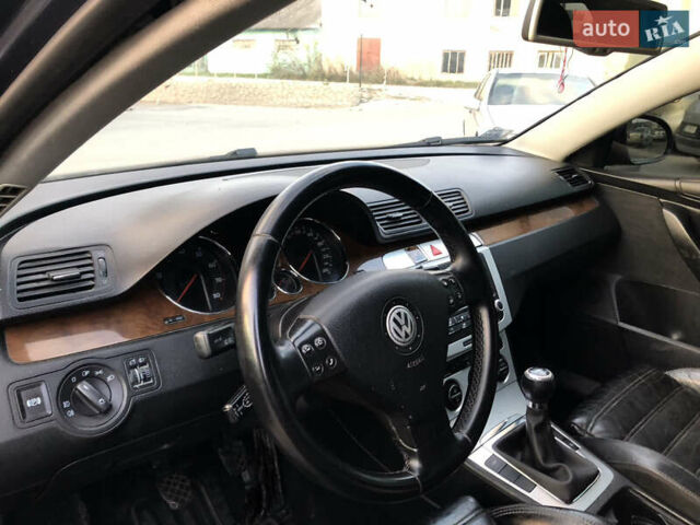 Синий Фольксваген Пассат, объемом двигателя 2 л и пробегом 280 тыс. км за 4100 $, фото 27 на Automoto.ua