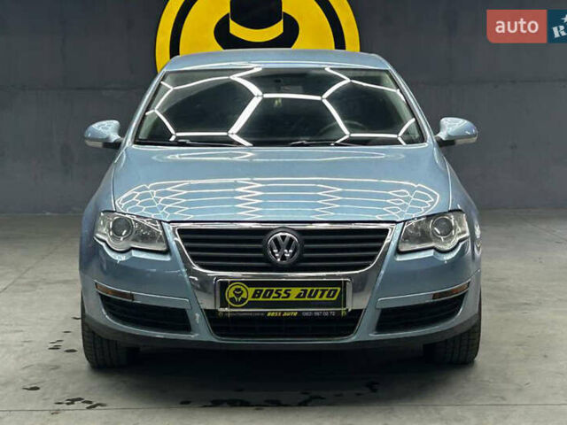 Синий Фольксваген Пассат, объемом двигателя 1.98 л и пробегом 230 тыс. км за 6700 $, фото 1 на Automoto.ua