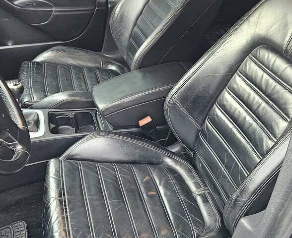 Синий Фольксваген Пассат, объемом двигателя 2 л и пробегом 260 тыс. км за 4750 $, фото 14 на Automoto.ua