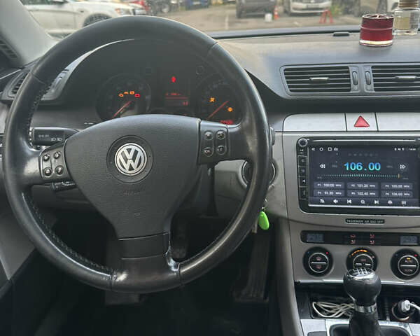 Синій Фольксваген Пассат, об'ємом двигуна 2 л та пробігом 230 тис. км за 5300 $, фото 10 на Automoto.ua