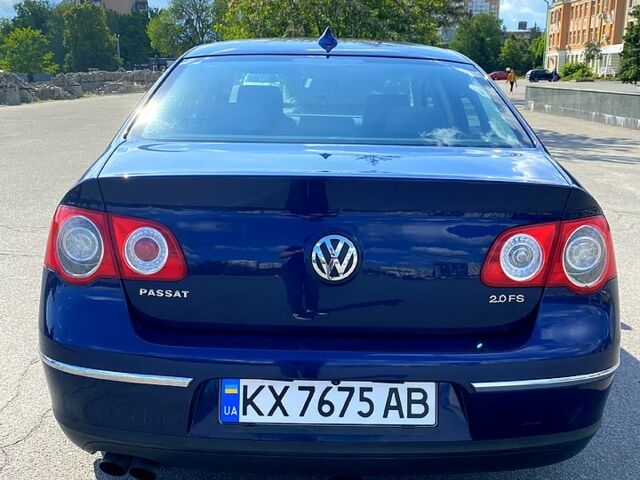 Синий Фольксваген Пассат, объемом двигателя 2 л и пробегом 177 тыс. км за 5600 $, фото 2 на Automoto.ua
