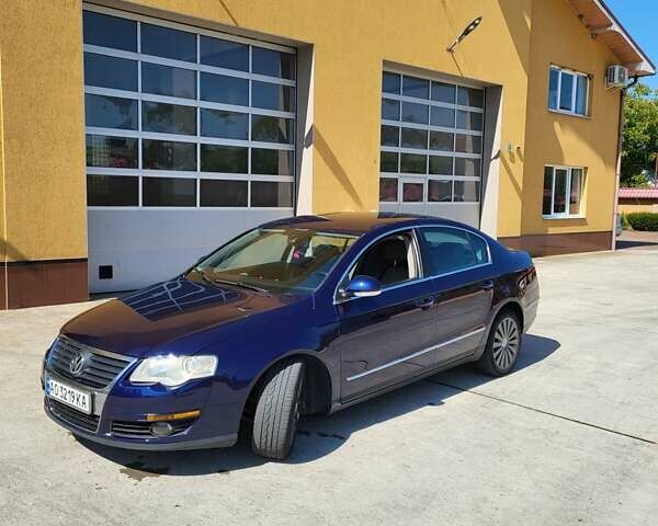 Синий Фольксваген Пассат, объемом двигателя 1.97 л и пробегом 350 тыс. км за 5500 $, фото 2 на Automoto.ua