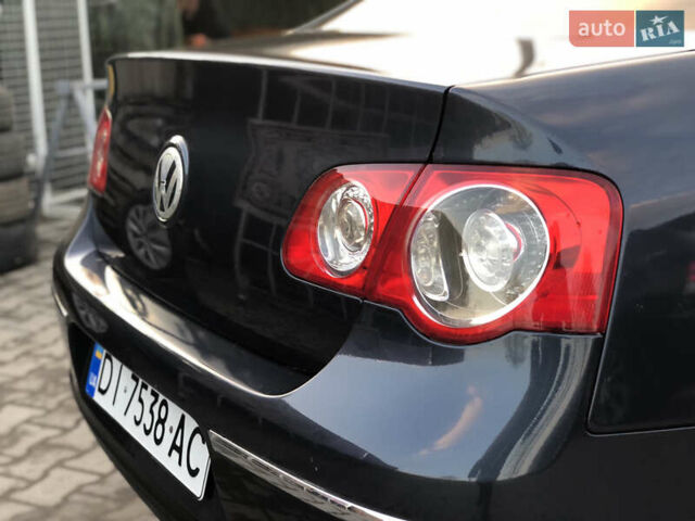 Синий Фольксваген Пассат, объемом двигателя 2 л и пробегом 280 тыс. км за 4100 $, фото 11 на Automoto.ua