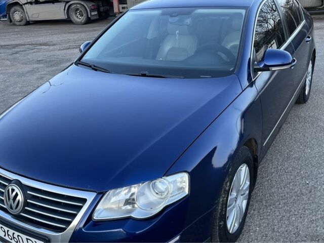 Синій Фольксваген Пассат, об'ємом двигуна 2 л та пробігом 263 тис. км за 4900 $, фото 17 на Automoto.ua