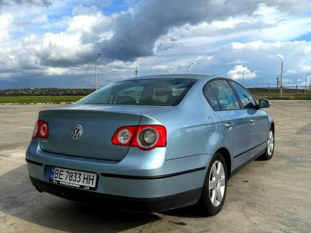 Синій Фольксваген Пассат, об'ємом двигуна 1.6 л та пробігом 279 тис. км за 5400 $, фото 2 на Automoto.ua