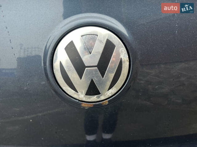 Синий Фольксваген Пассат, объемом двигателя 2 л и пробегом 310 тыс. км за 6100 $, фото 16 на Automoto.ua