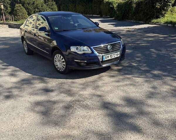 Синий Фольксваген Пассат, объемом двигателя 1.6 л и пробегом 225 тыс. км за 6700 $, фото 7 на Automoto.ua