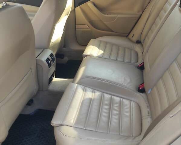 Синий Фольксваген Пассат, объемом двигателя 2 л и пробегом 257 тыс. км за 5200 $, фото 15 на Automoto.ua