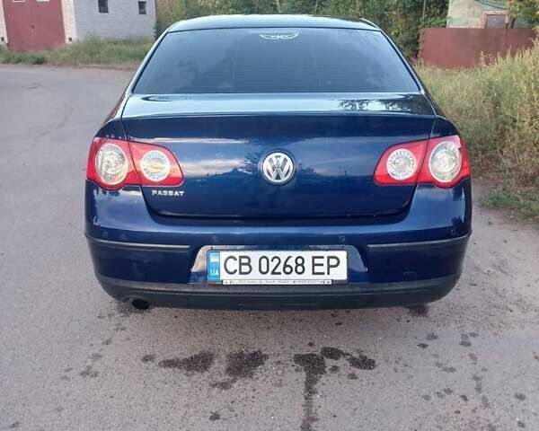 Синий Фольксваген Пассат, объемом двигателя 1.6 л и пробегом 195 тыс. км за 5500 $, фото 1 на Automoto.ua