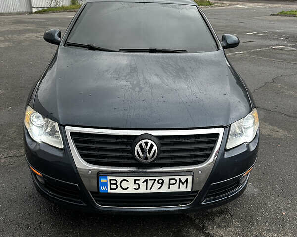 Синий Фольксваген Пассат, объемом двигателя 1.98 л и пробегом 235 тыс. км за 5300 $, фото 11 на Automoto.ua