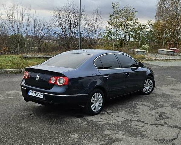 Синій Фольксваген Пассат, об'ємом двигуна 2 л та пробігом 260 тис. км за 4600 $, фото 7 на Automoto.ua
