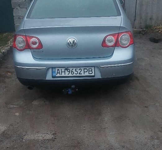 Синий Фольксваген Пассат, объемом двигателя 1.6 л и пробегом 218 тыс. км за 5951 $, фото 2 на Automoto.ua