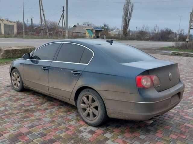 Синий Фольксваген Пассат, объемом двигателя 2 л и пробегом 214 тыс. км за 4500 $, фото 2 на Automoto.ua