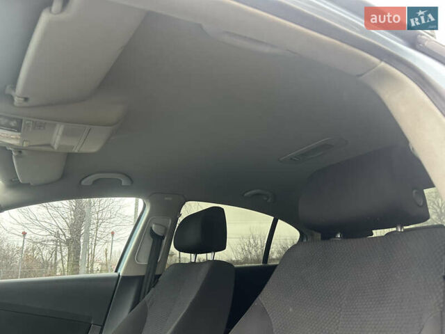 Синий Фольксваген Пассат, объемом двигателя 1.9 л и пробегом 350 тыс. км за 5300 $, фото 25 на Automoto.ua