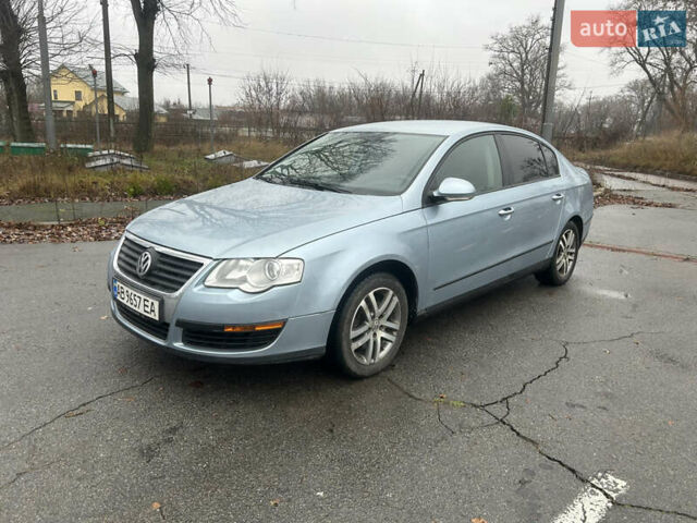 Синий Фольксваген Пассат, объемом двигателя 1.9 л и пробегом 350 тыс. км за 5300 $, фото 5 на Automoto.ua