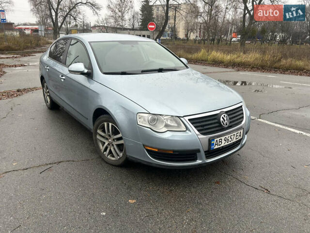 Синий Фольксваген Пассат, объемом двигателя 1.9 л и пробегом 350 тыс. км за 5300 $, фото 2 на Automoto.ua