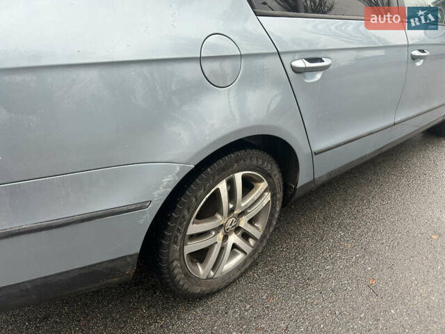 Синий Фольксваген Пассат, объемом двигателя 1.9 л и пробегом 350 тыс. км за 5300 $, фото 13 на Automoto.ua