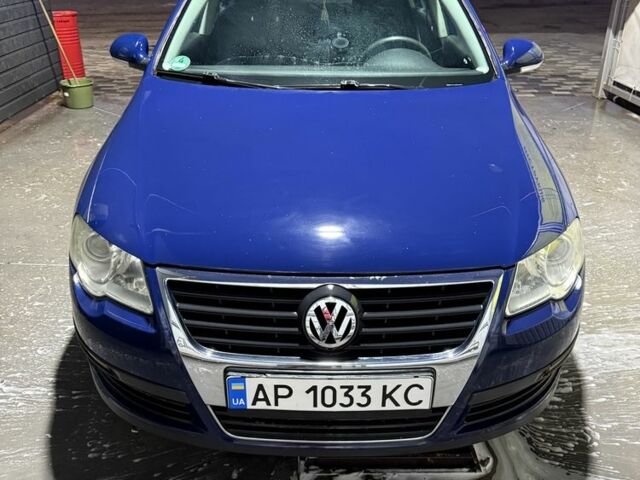 Синий Фольксваген Пассат, объемом двигателя 1.6 л и пробегом 155 тыс. км за 2950 $, фото 3 на Automoto.ua