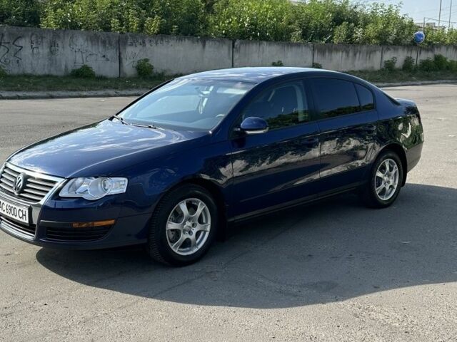 Синий Фольксваген Пассат, объемом двигателя 1.6 л и пробегом 208 тыс. км за 5300 $, фото 15 на Automoto.ua