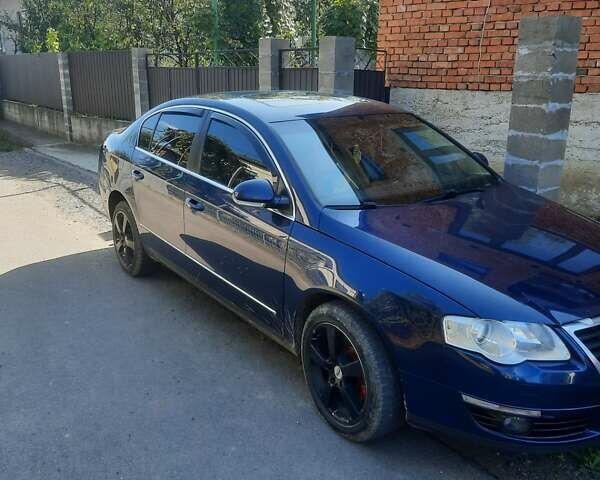 Синій Фольксваген Пассат, об'ємом двигуна 2 л та пробігом 235 тис. км за 5300 $, фото 1 на Automoto.ua