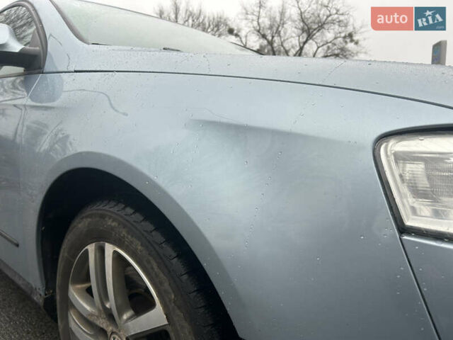 Синий Фольксваген Пассат, объемом двигателя 1.9 л и пробегом 350 тыс. км за 5300 $, фото 18 на Automoto.ua