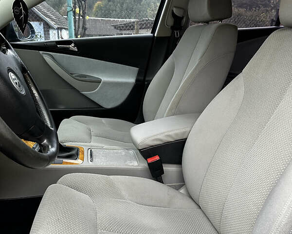 Синий Фольксваген Пассат, объемом двигателя 1.98 л и пробегом 235 тыс. км за 5300 $, фото 25 на Automoto.ua