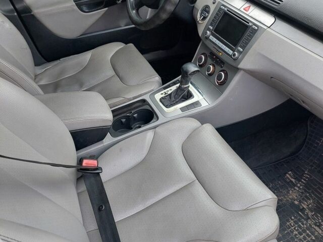 Синий Фольксваген Пассат, объемом двигателя 2 л и пробегом 214 тыс. км за 4500 $, фото 5 на Automoto.ua