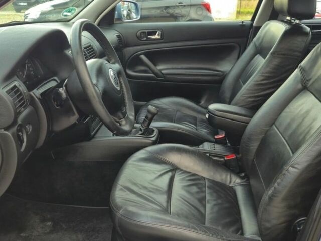 Синій Фольксваген Пассат, об'ємом двигуна 1.9 л та пробігом 240 тис. км за 1400 $, фото 7 на Automoto.ua