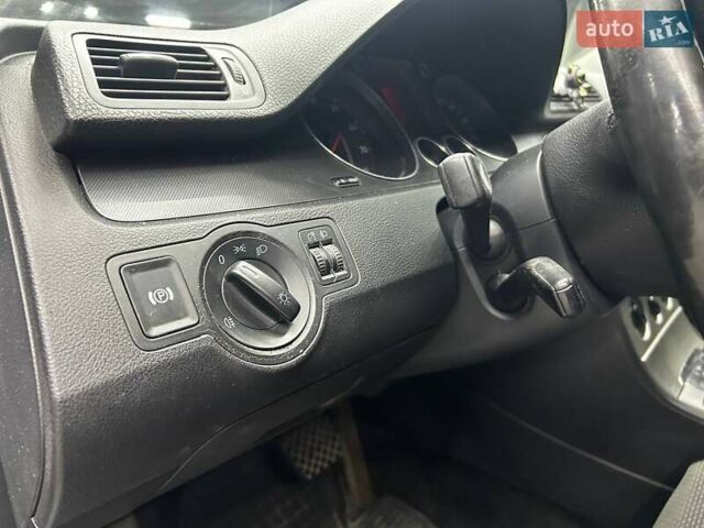 Синий Фольксваген Пассат, объемом двигателя 1.98 л и пробегом 230 тыс. км за 6700 $, фото 7 на Automoto.ua