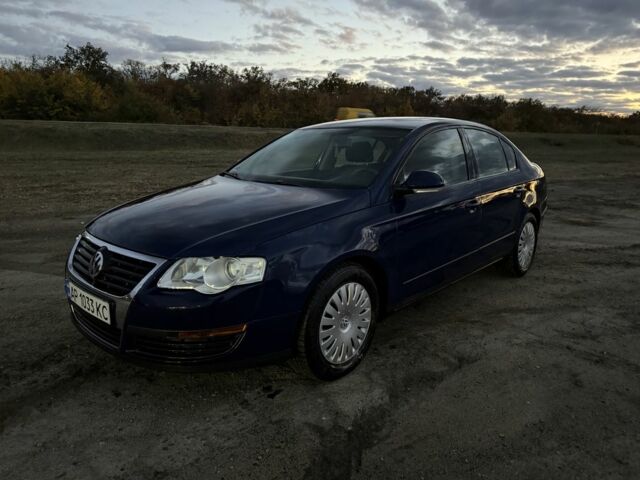 Синий Фольксваген Пассат, объемом двигателя 1.6 л и пробегом 155 тыс. км за 2950 $, фото 9 на Automoto.ua